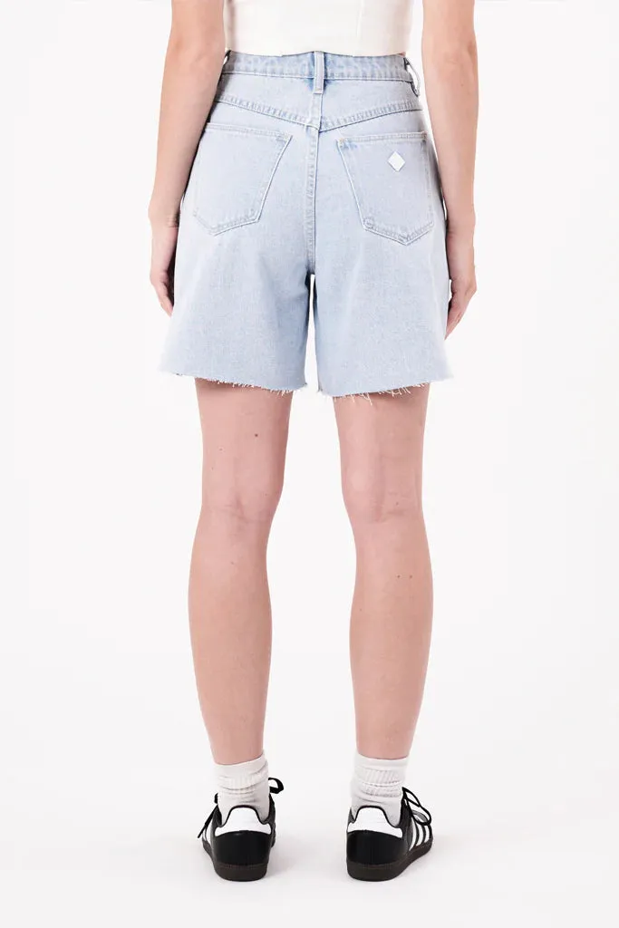 Abrand Womens Carrie Short Kate