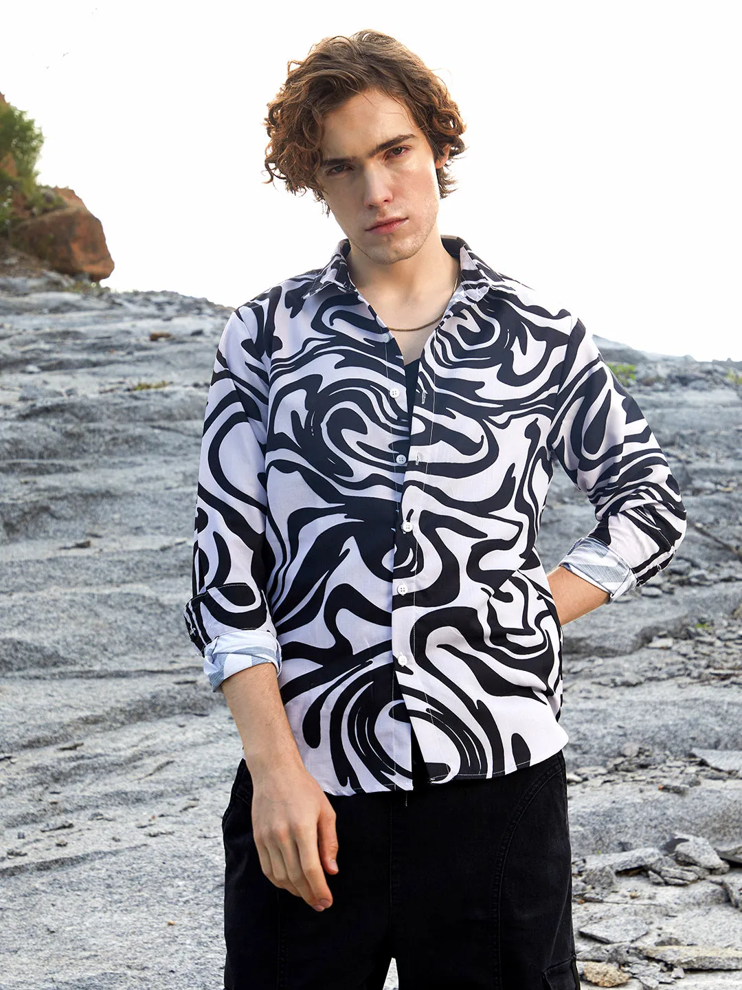 Contrast-Fluid Shirt