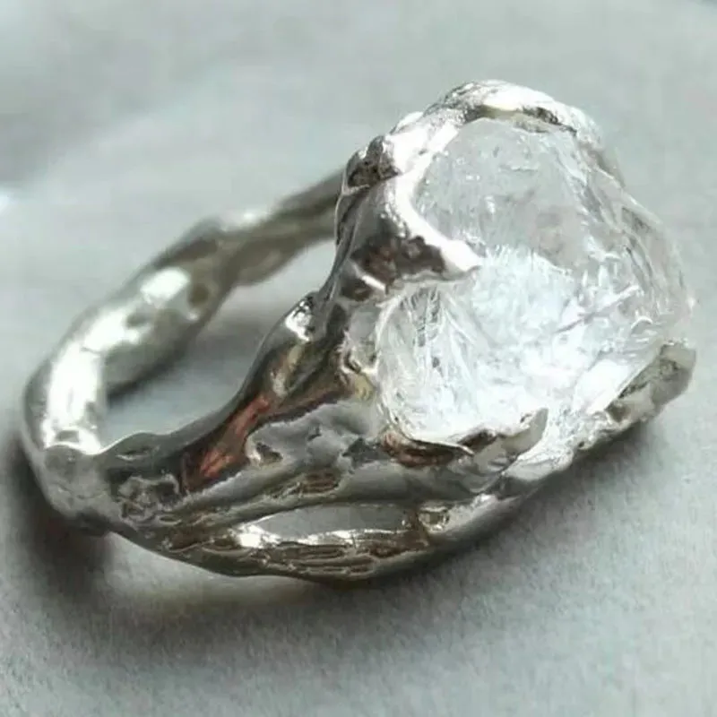 Fashion Ladies Irregular White Crystal Charm Ring Temperament Elegant Party Jewelry Accessories Friend Gifts