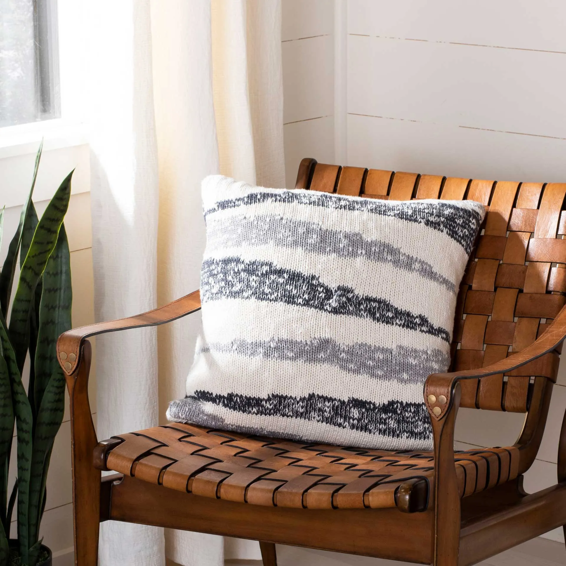 Iman Knit Pillow Dark Gray/Light Gray/Natural