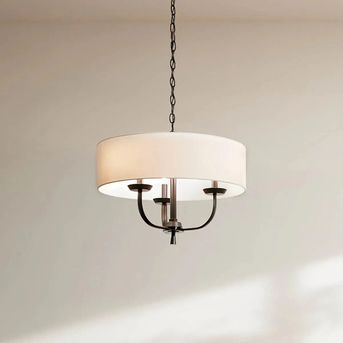 Kennewick 20" 3-Light Chandelier with Fabric Drum Shade, Black Finish