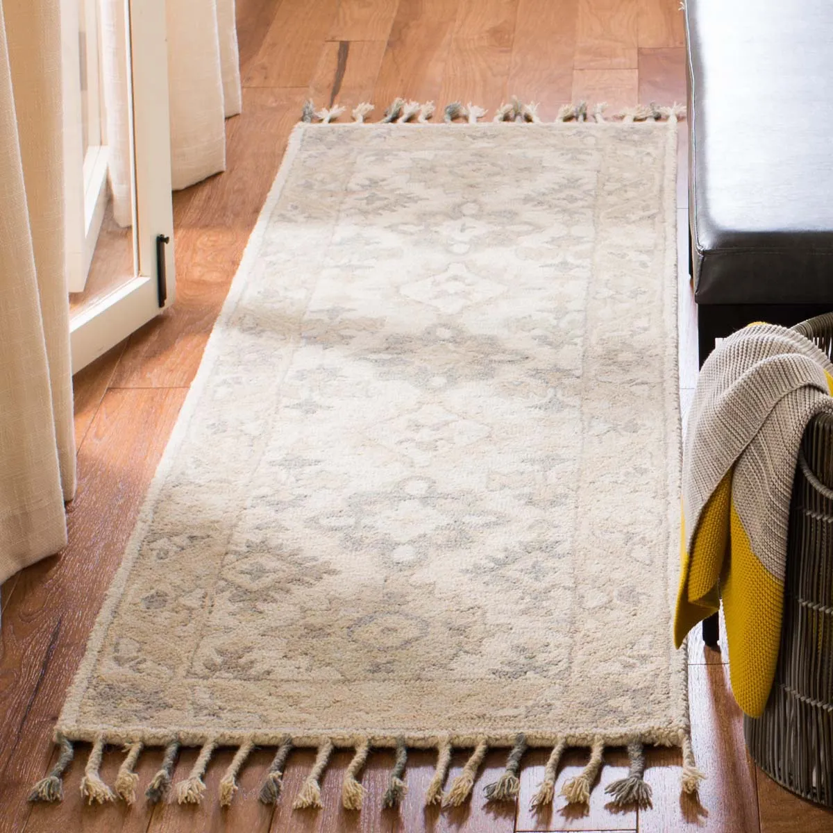 Safavieh Aspen 120 Rug, APN120