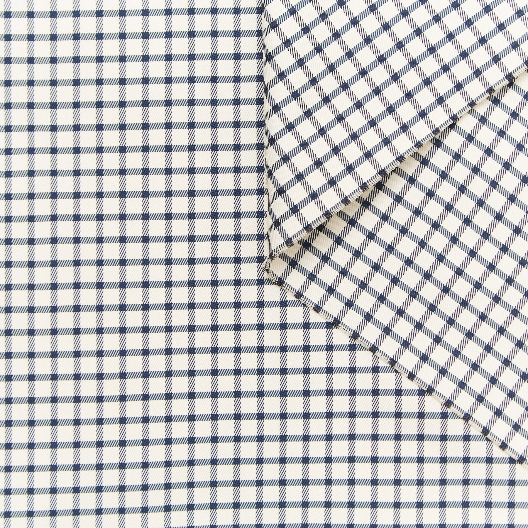 T22A02273 | Diagonal Check Taffeta