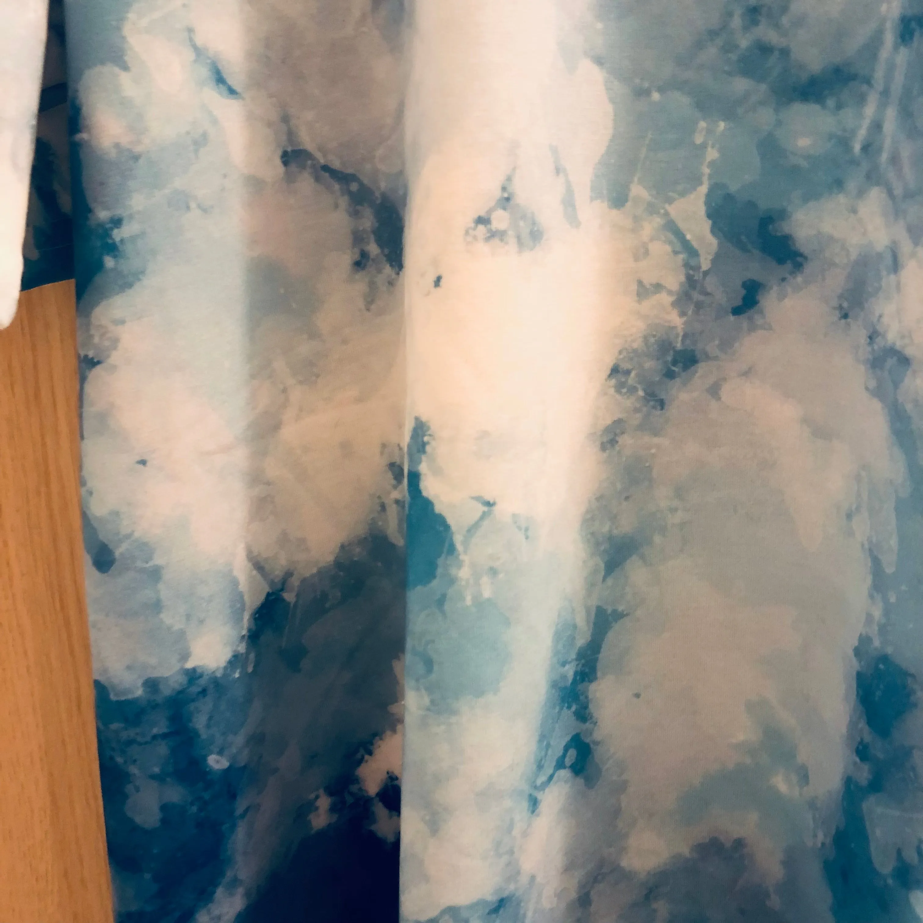 Tie Dye Blue Men's T-shirt, Abstract Sky Blue Luxury Tee For Me-Made in USA/EU/MX (US Size: XS-2XL)