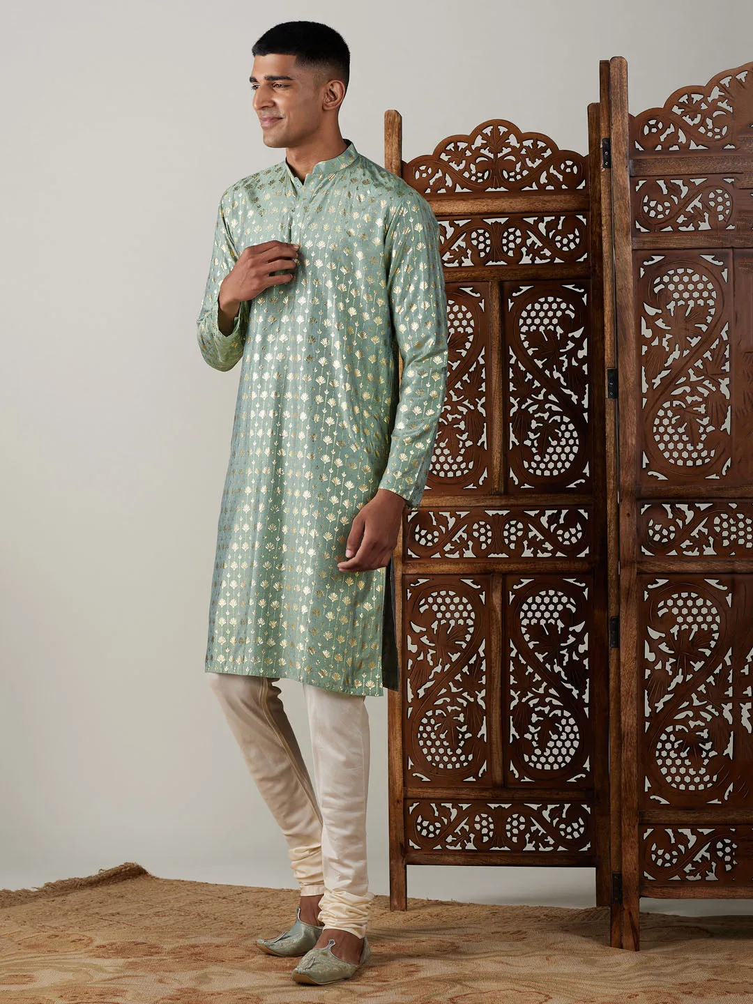 VASTRAMAY Men's Light Green Foil Printed Kurta With Cream Pyjama Set