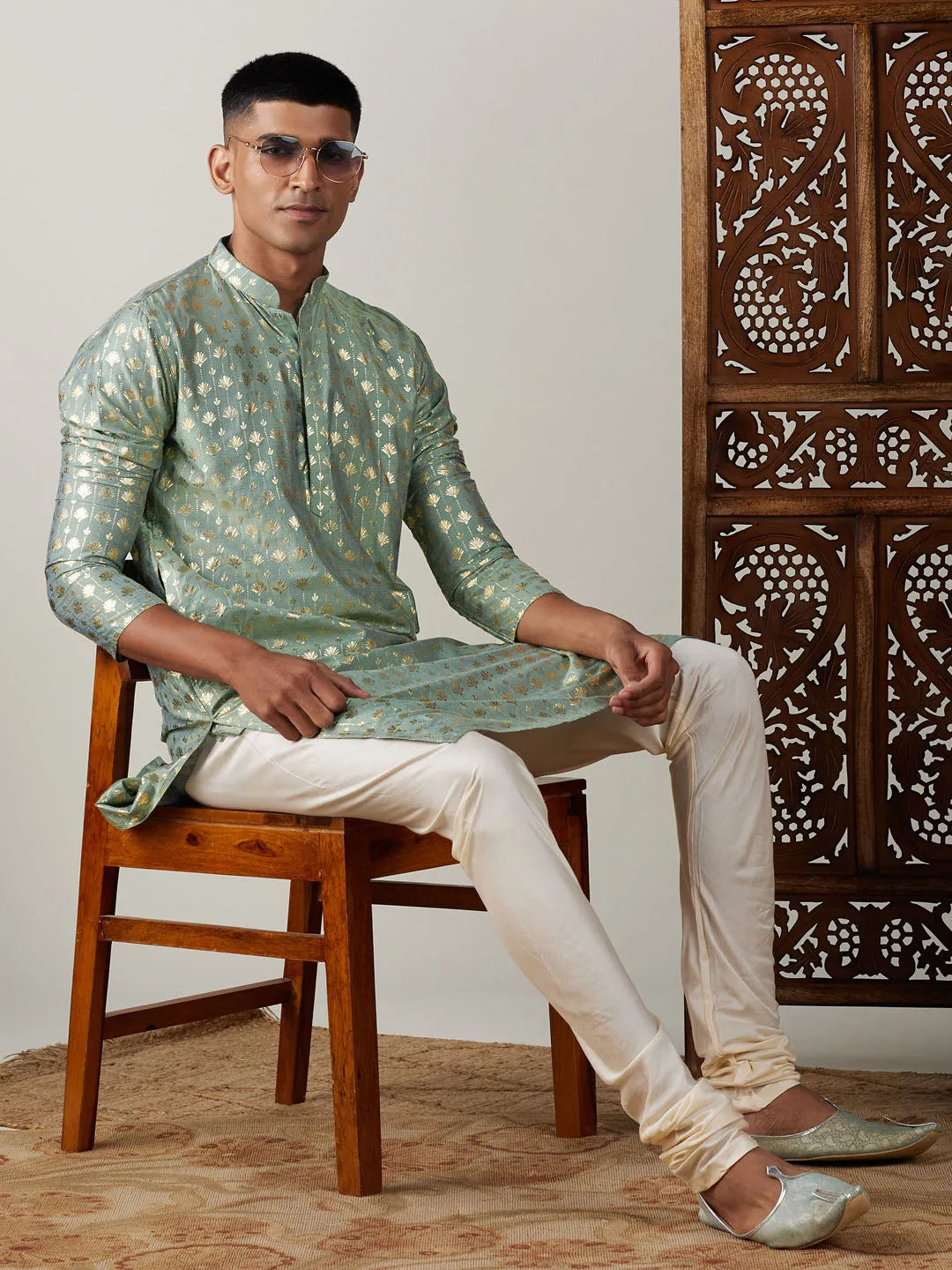 VASTRAMAY Men's Light Green Foil Printed Kurta With Cream Pyjama Set