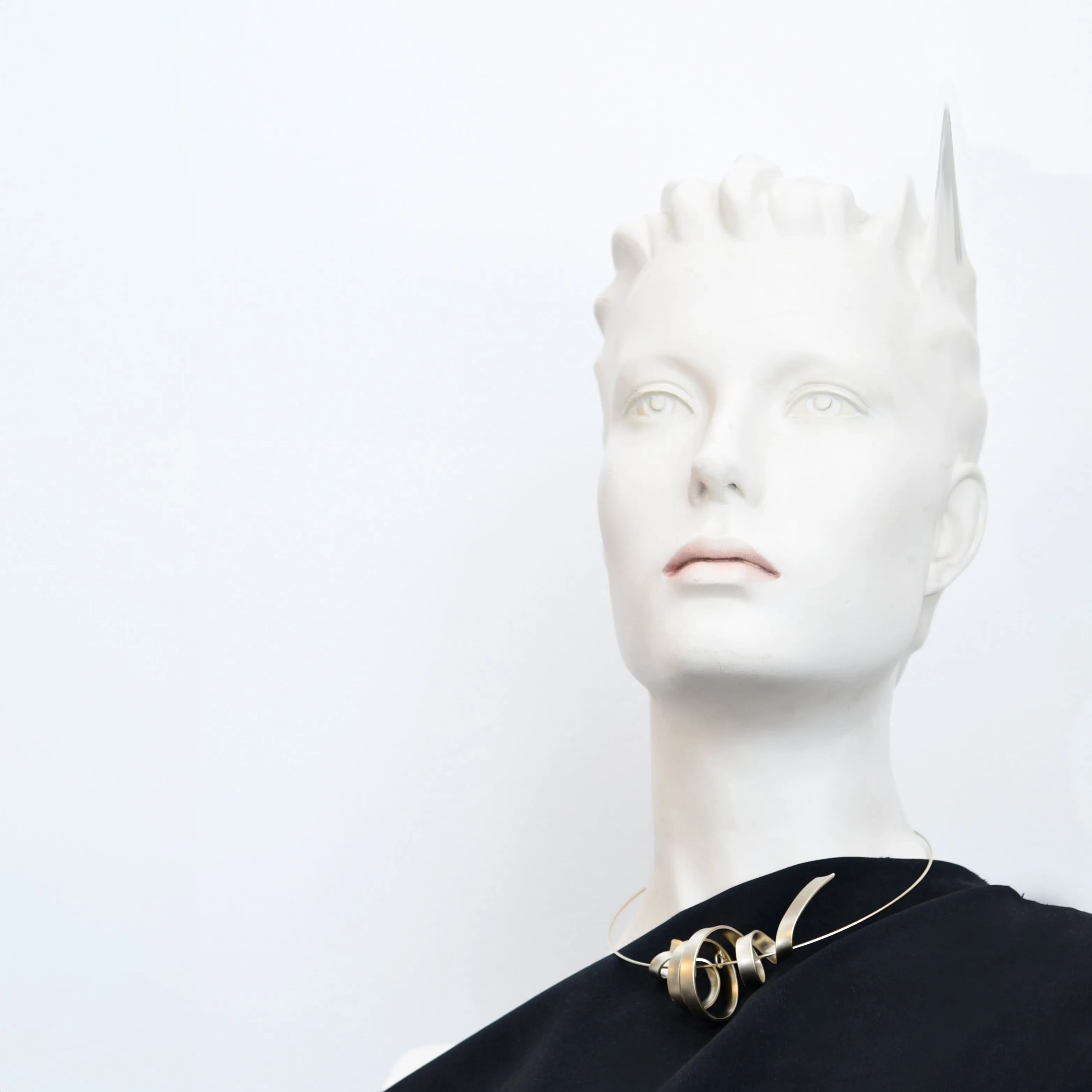 Voss Necklace
