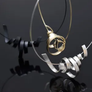 Voss Necklace