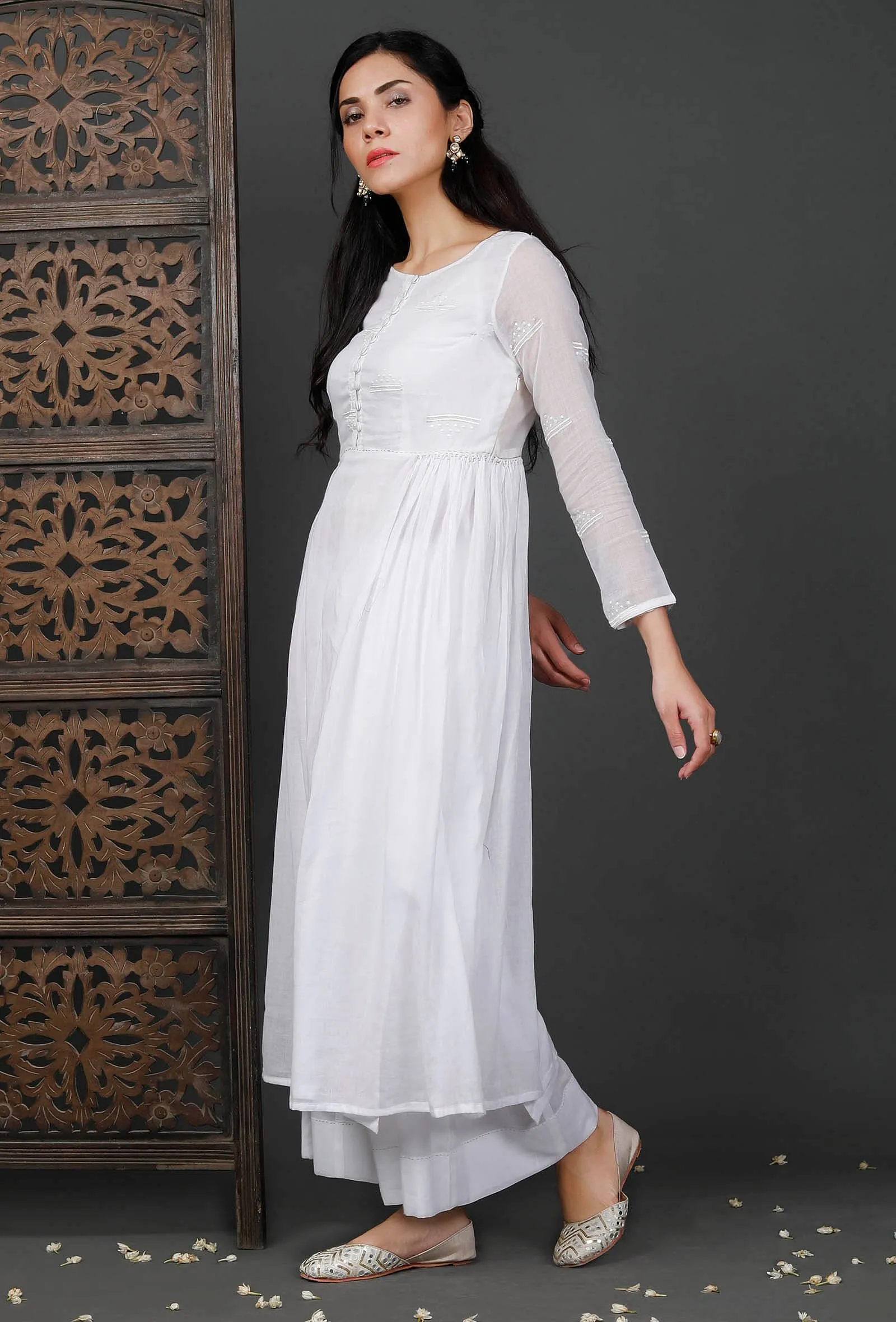 White Cotton Organza Side Gathered Embroidered Kurta