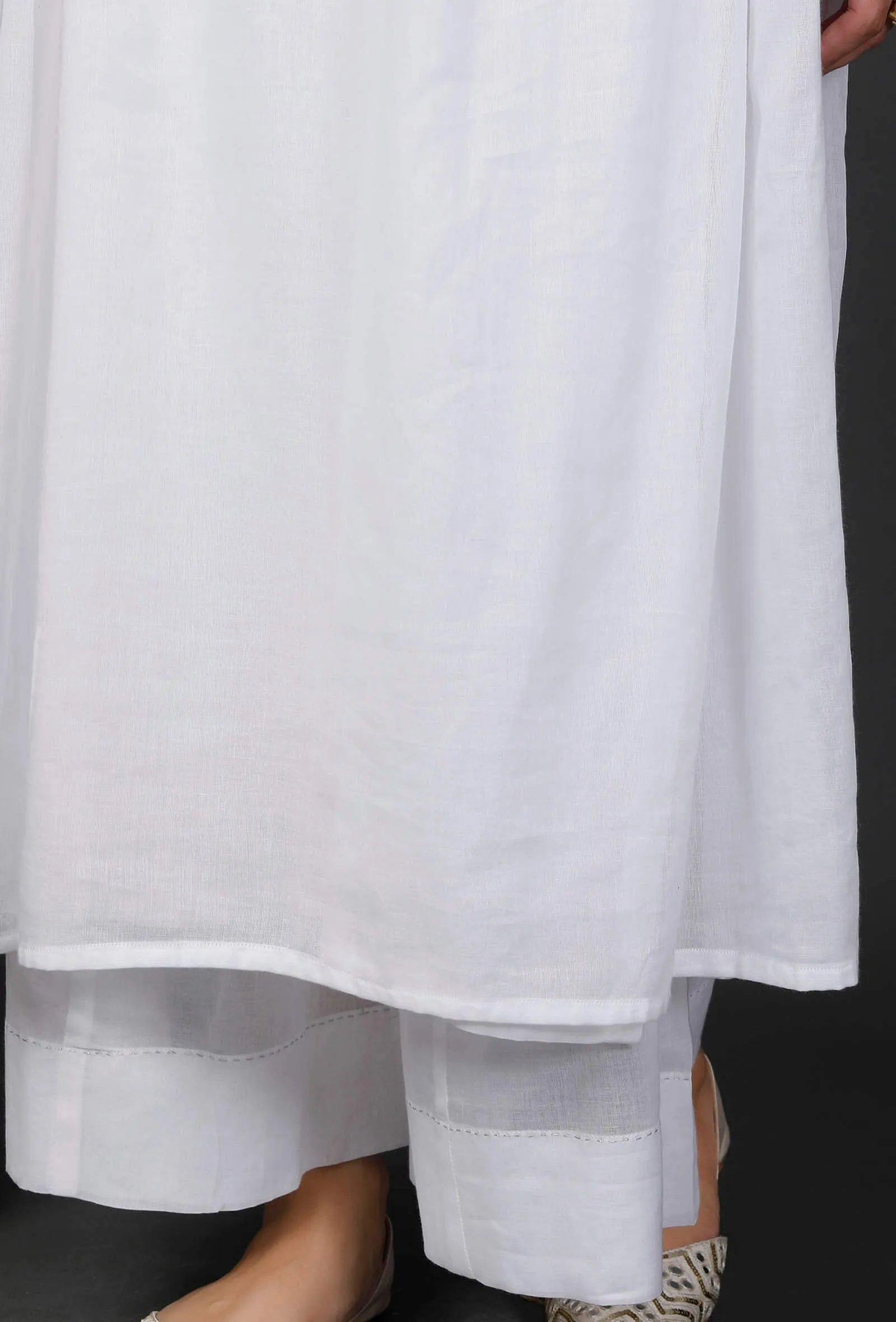 White Cotton Organza Side Gathered Embroidered Kurta