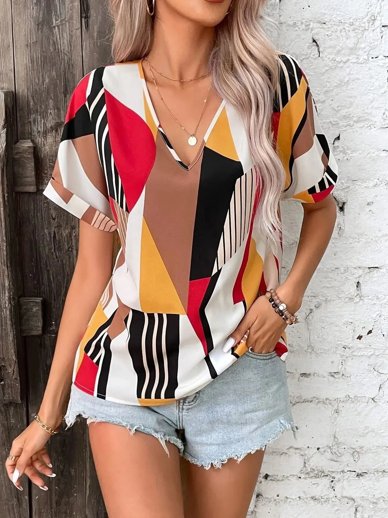 Women's Clothing Printed V-neck Top – Stylish Casual Printed Blouse for Women